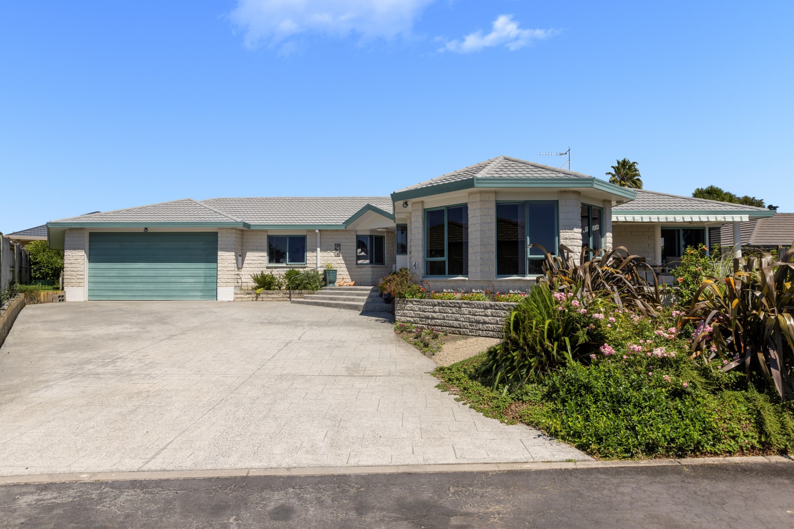 House For Sale in Pyes Pa, Tauranga, Bay Of Plenty For Bay Of Plenty