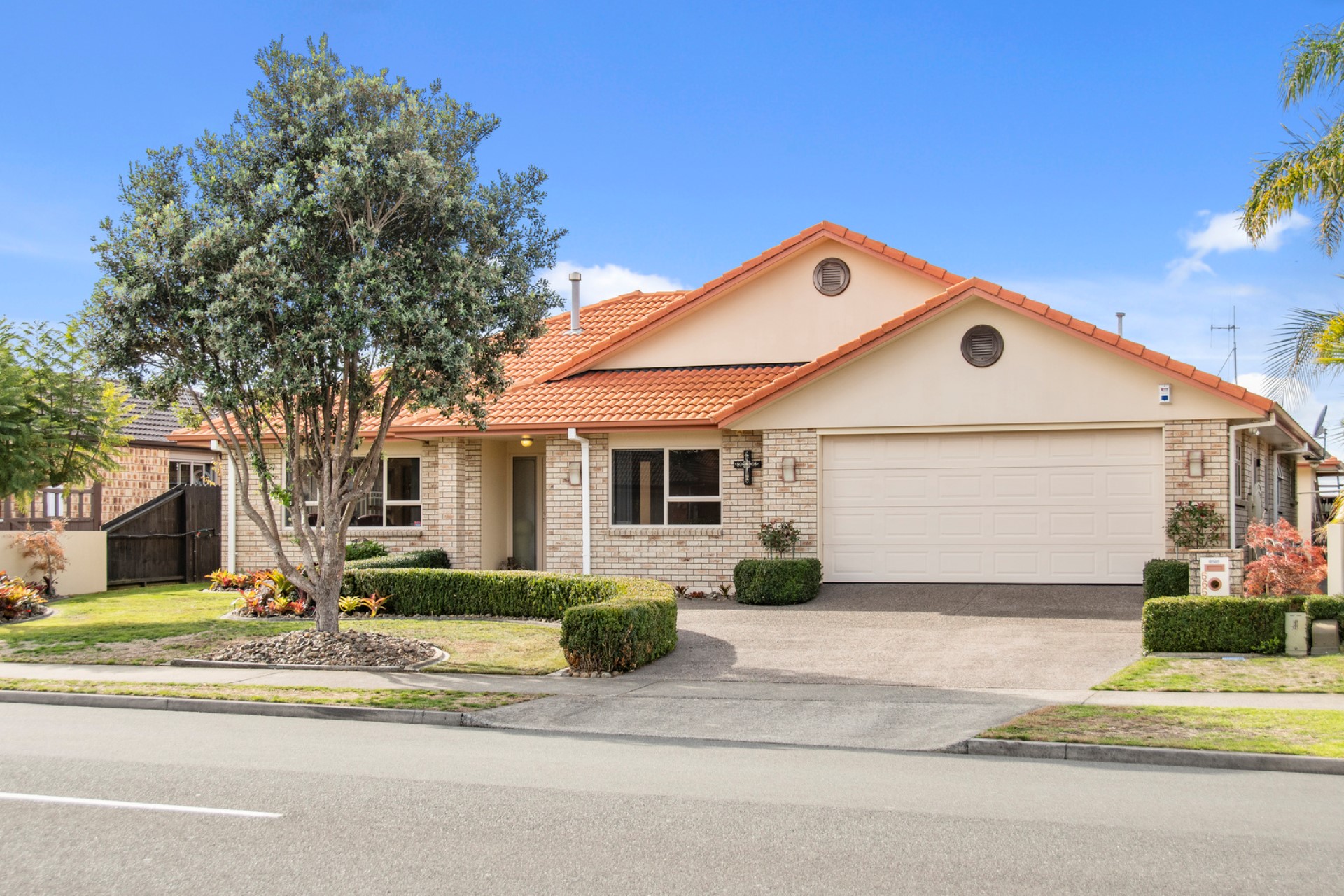 House For Sale in Papamoa, Bay Of Plenty For Bay Of Plenty Real