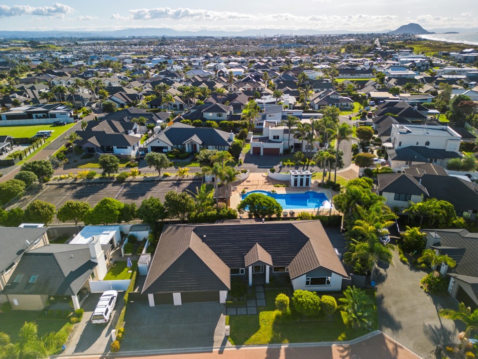 House For Sale in Papamoa, Bay Of Plenty For Bay Of Plenty Real