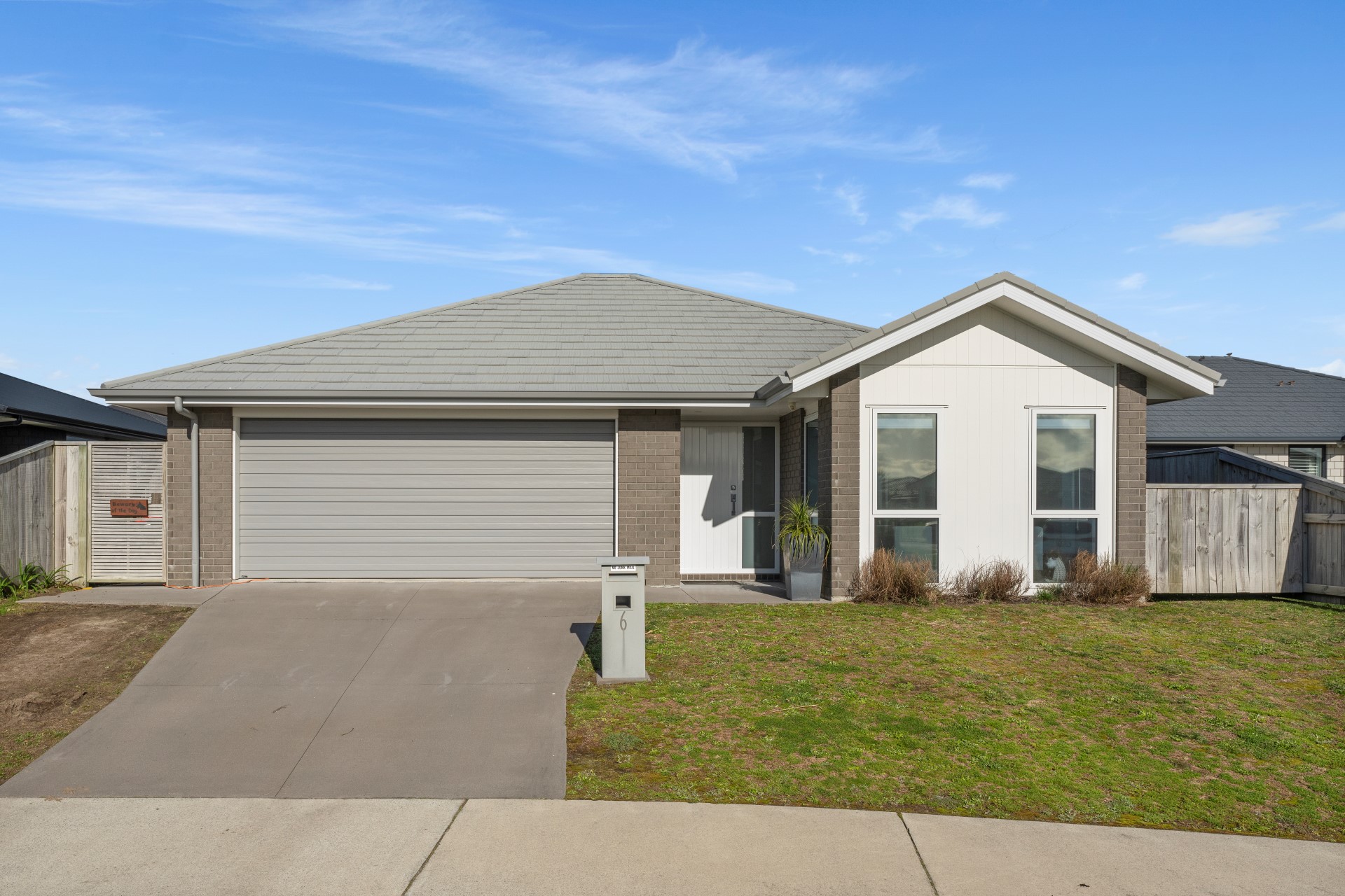 House For Sale in Papamoa, Bay Of Plenty For Bay Of Plenty Real