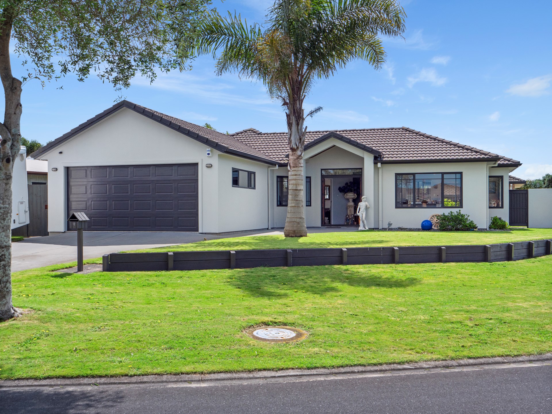 House For Sale in Papamoa, Bay Of Plenty For Bay Of Plenty Real Estate, Choose Eves