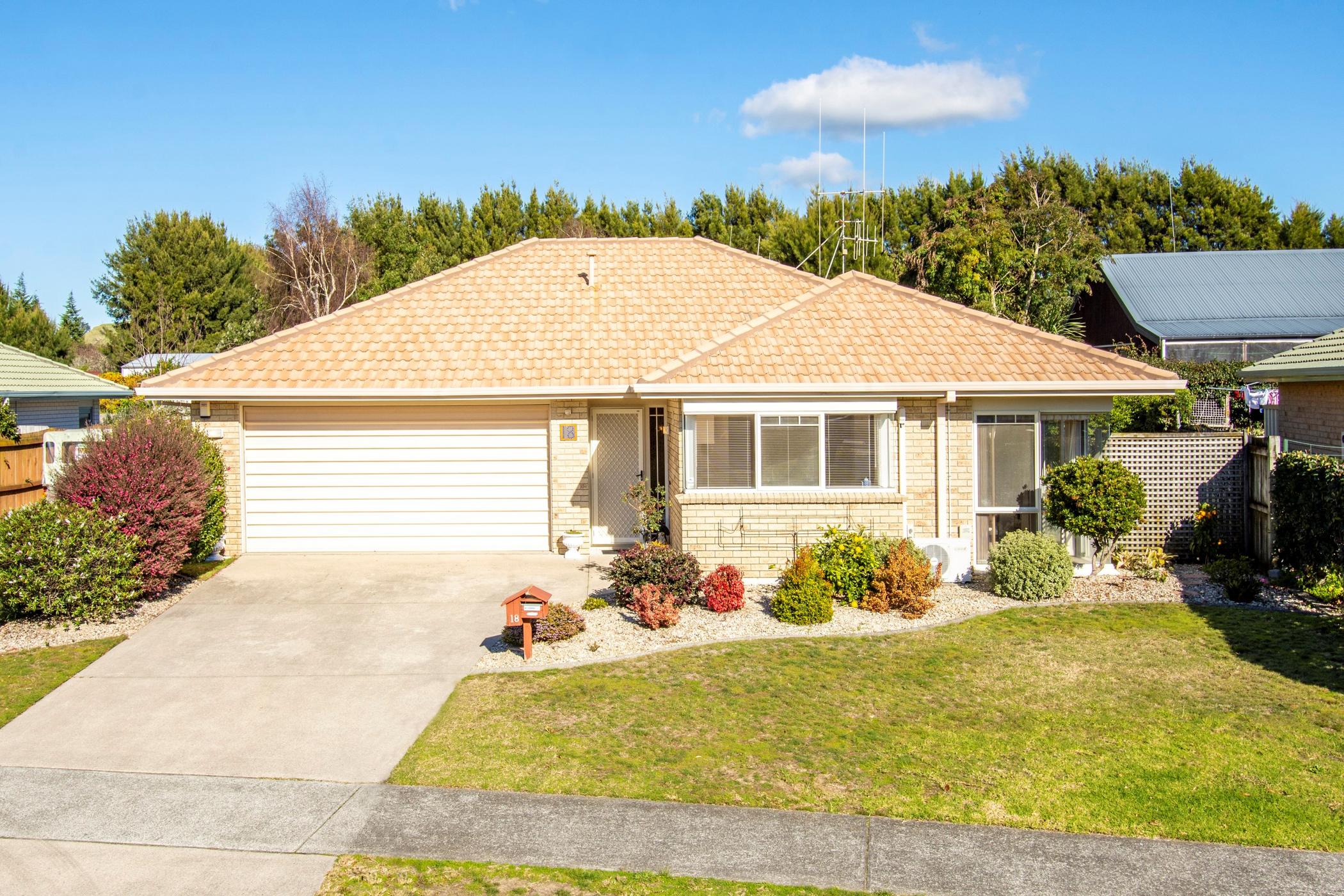 House For Sale in Papamoa, Bay Of Plenty For Bay Of Plenty Real