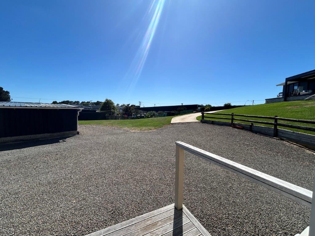 For Rent in Papamoa 2 Bedrooms, 1 Bathroom, Rental For Rent at 193A