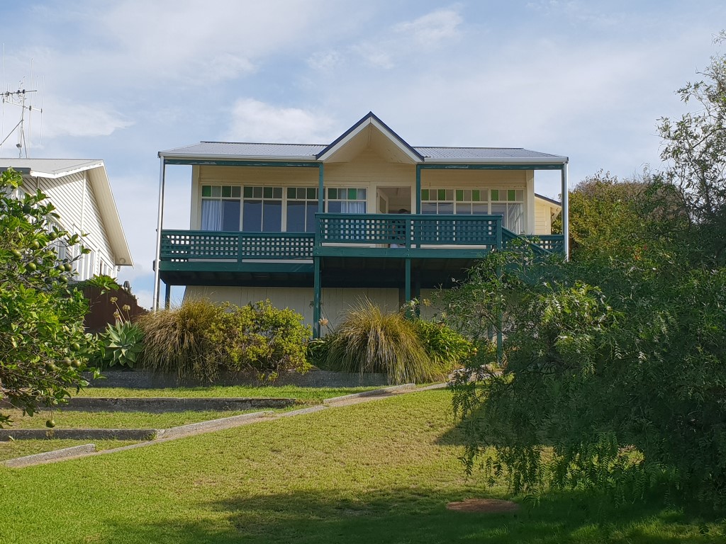 For Rent in Mt Maunganui 3 Bedrooms, 1 Bathroom, Rental For Rent at 14