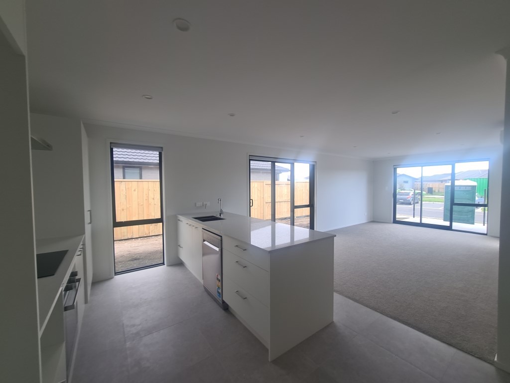 For Rent in Papamoa 3 Bedrooms, 1 Bathroom, Rental For Rent at 69