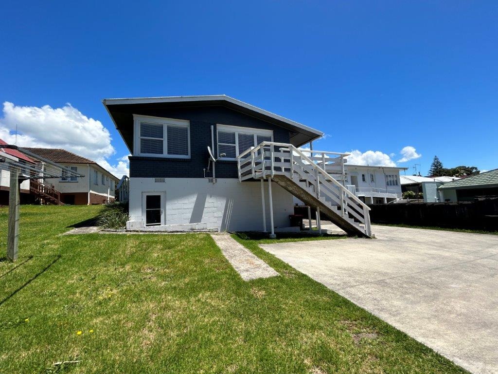 For Rent in Mt Maunganui 2 Bedrooms, 1 Bathroom, Rental For Rent at