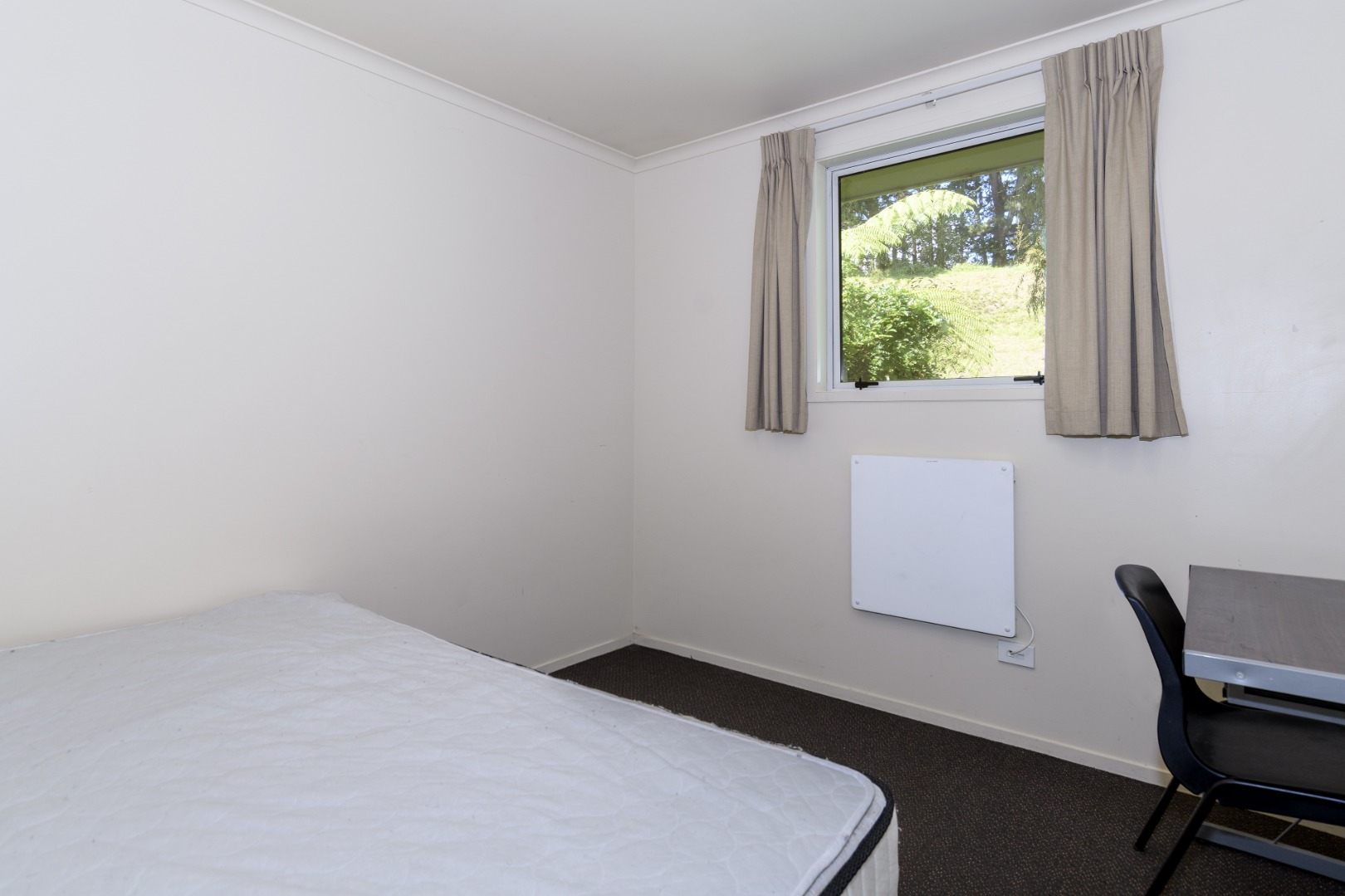 For Rent in Poike 1 Bedroom, 2 Bathrooms, Rental For Rent at 42 A,C,D