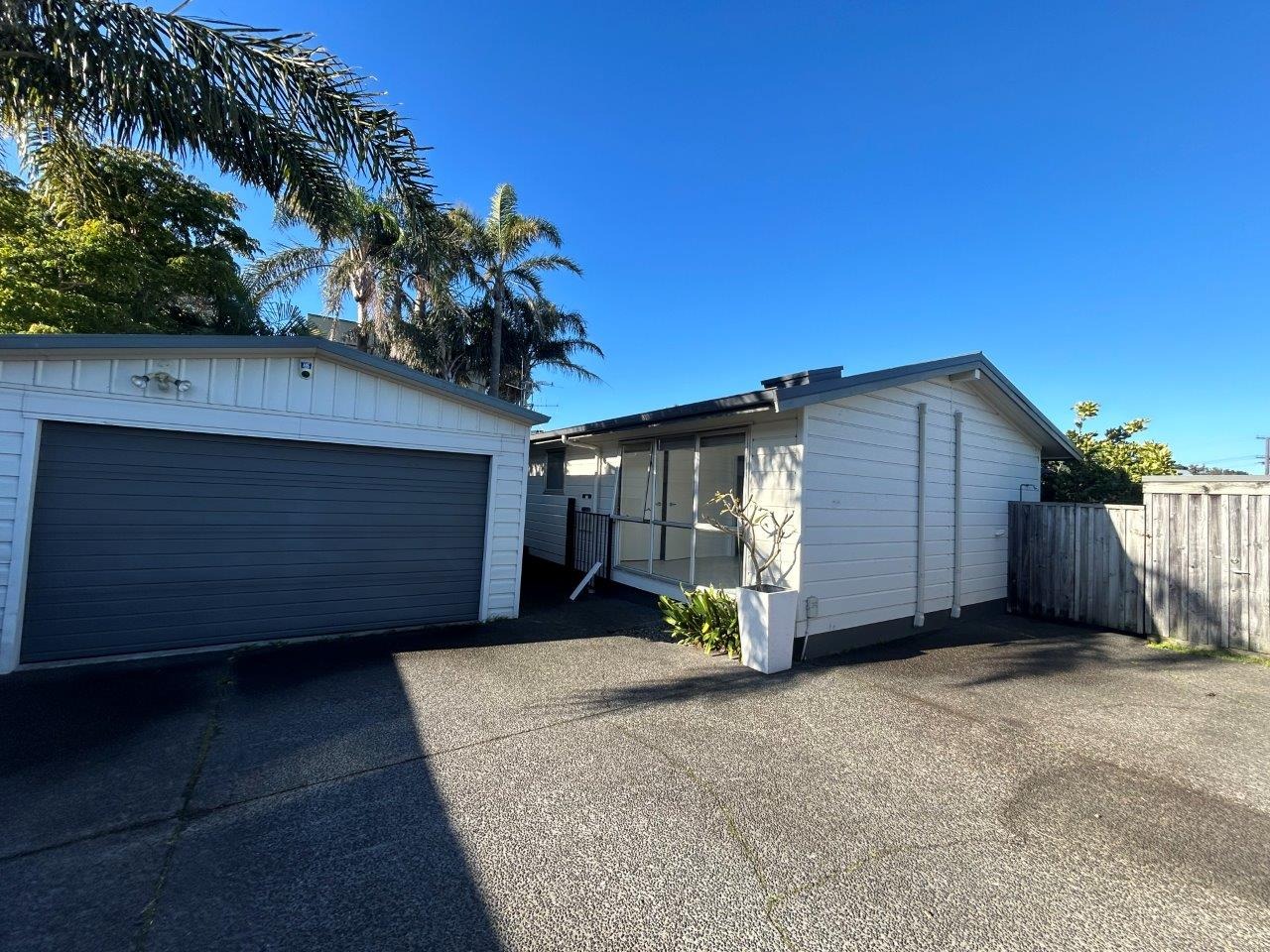 For Rent in Mt Maunganui 2 Bedrooms, 1 Bathroom, Rental For Rent at