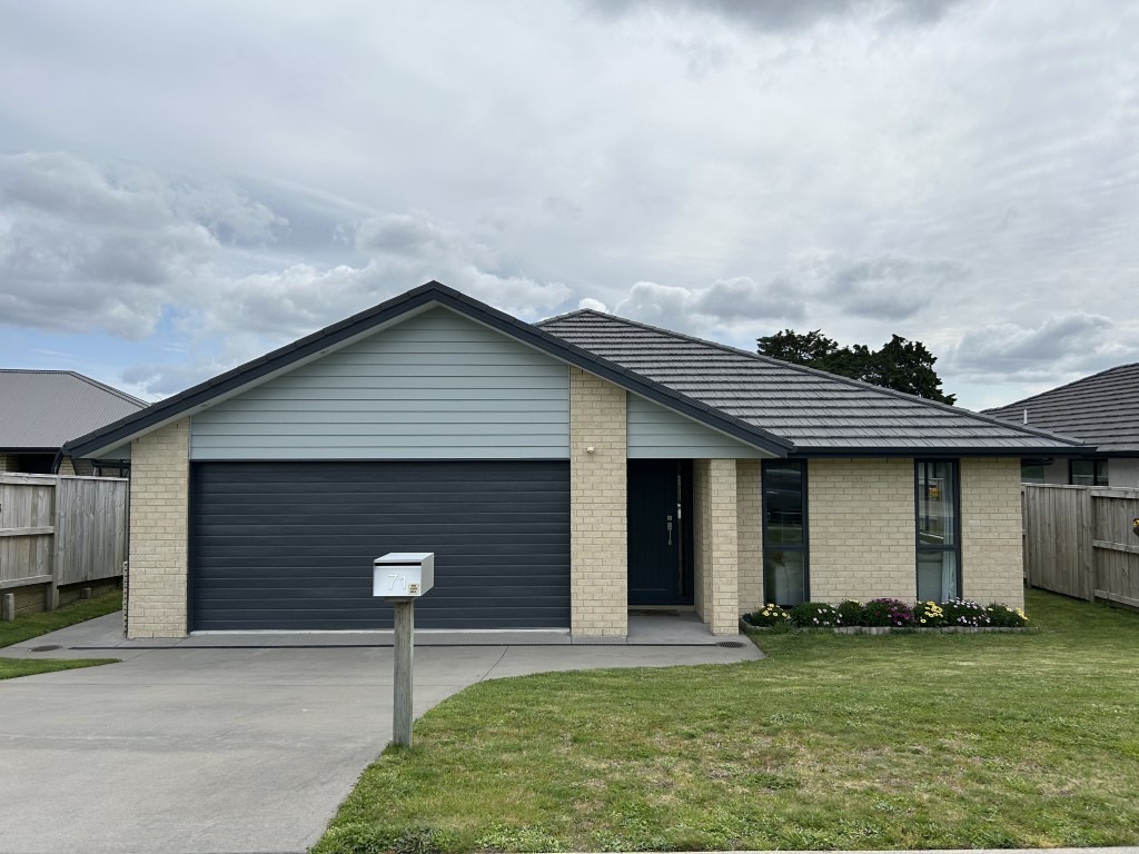 For Rent in Te Puke 3 Bedrooms, 2 Bathrooms, Rental For Rent at 71 Tynan Street, Te Puke
