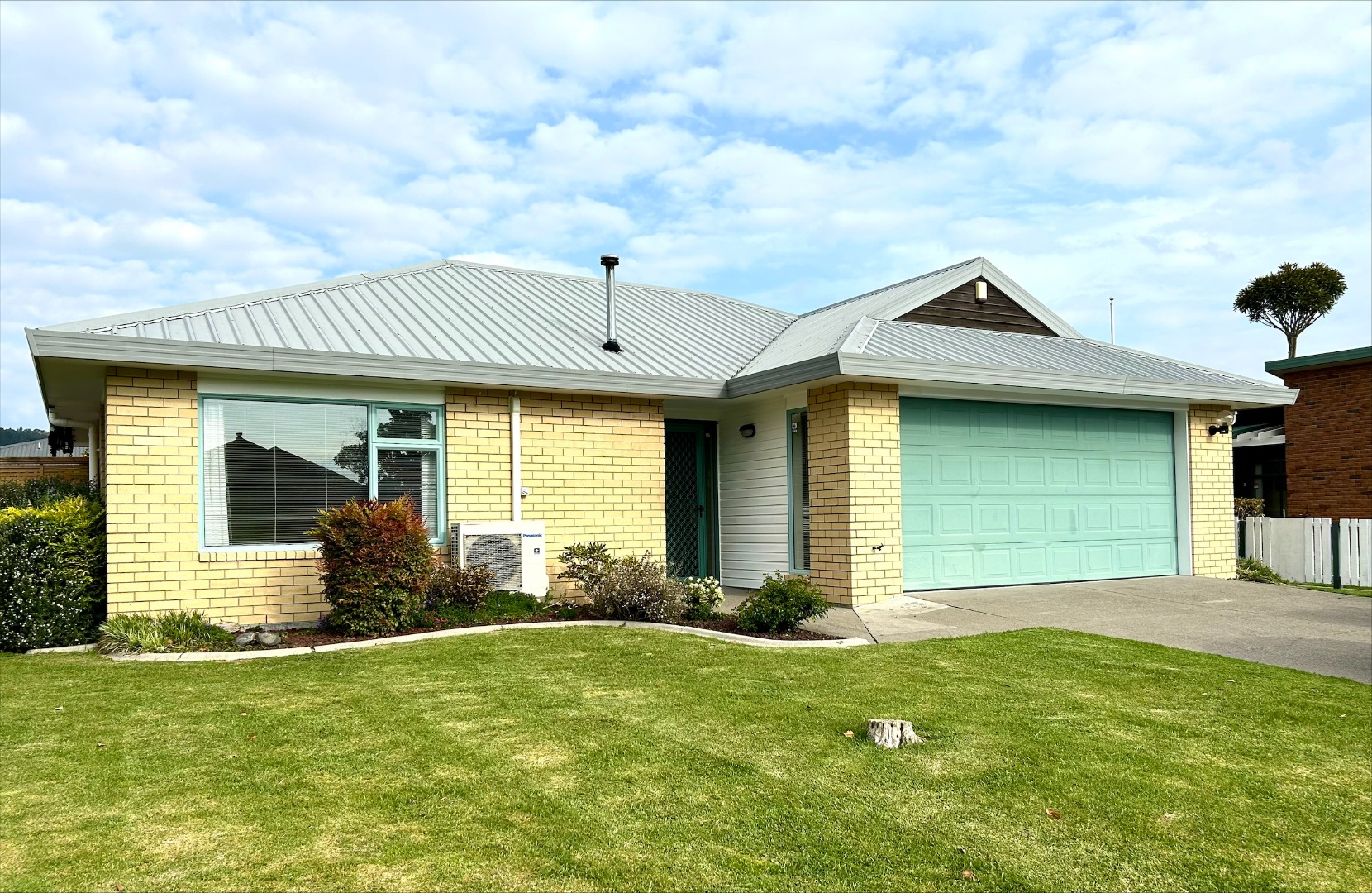 For Rent in Whakatane 3 Bedrooms, 1 Bathroom, Rental For Rent at 6