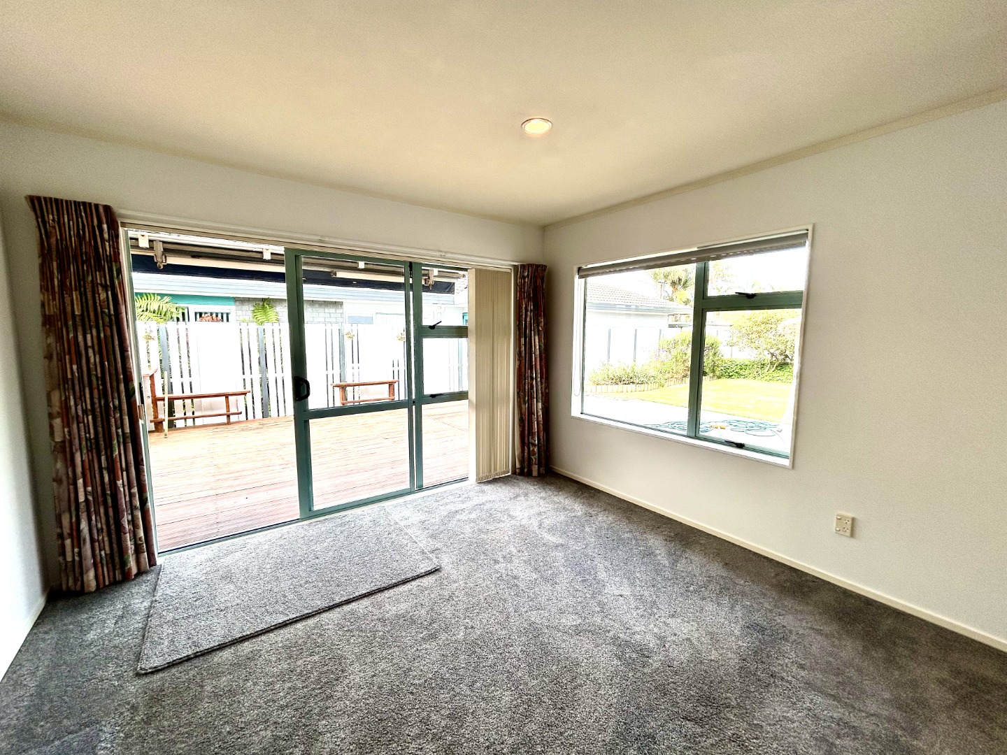 For Rent in Whakatane 3 Bedrooms, 1 Bathroom, Rental For Rent at 6