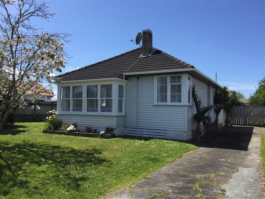 For Rent in Fairfield 3 Bedrooms, 1 Bathroom, Rental For Rent at 24