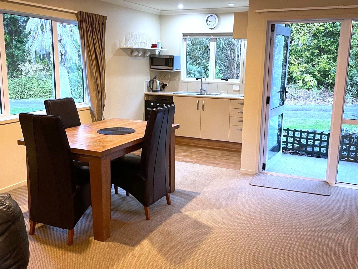 For Rent in Katikati 2 Bedrooms, 2 Bathrooms, Rental For Rent at * Rea