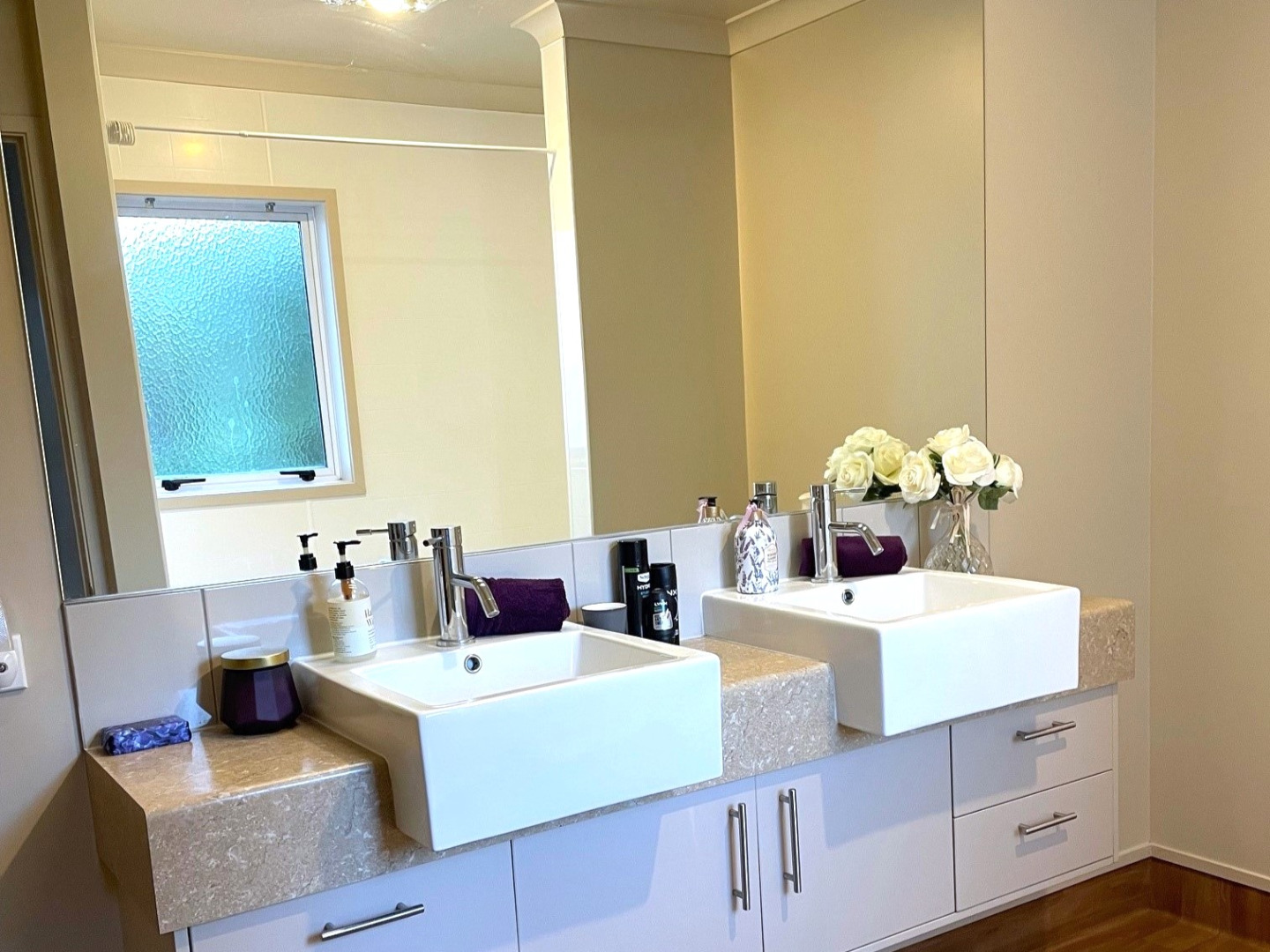 For Rent in Katikati 2 Bedrooms, 2 Bathrooms, Rental For Rent at * Rea