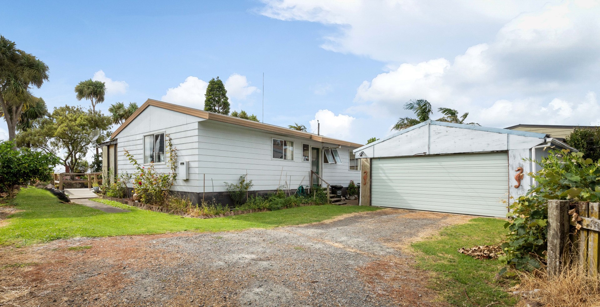 House For Sale in Athenree, Western Bay of Plenty, Bay Of Plenty For